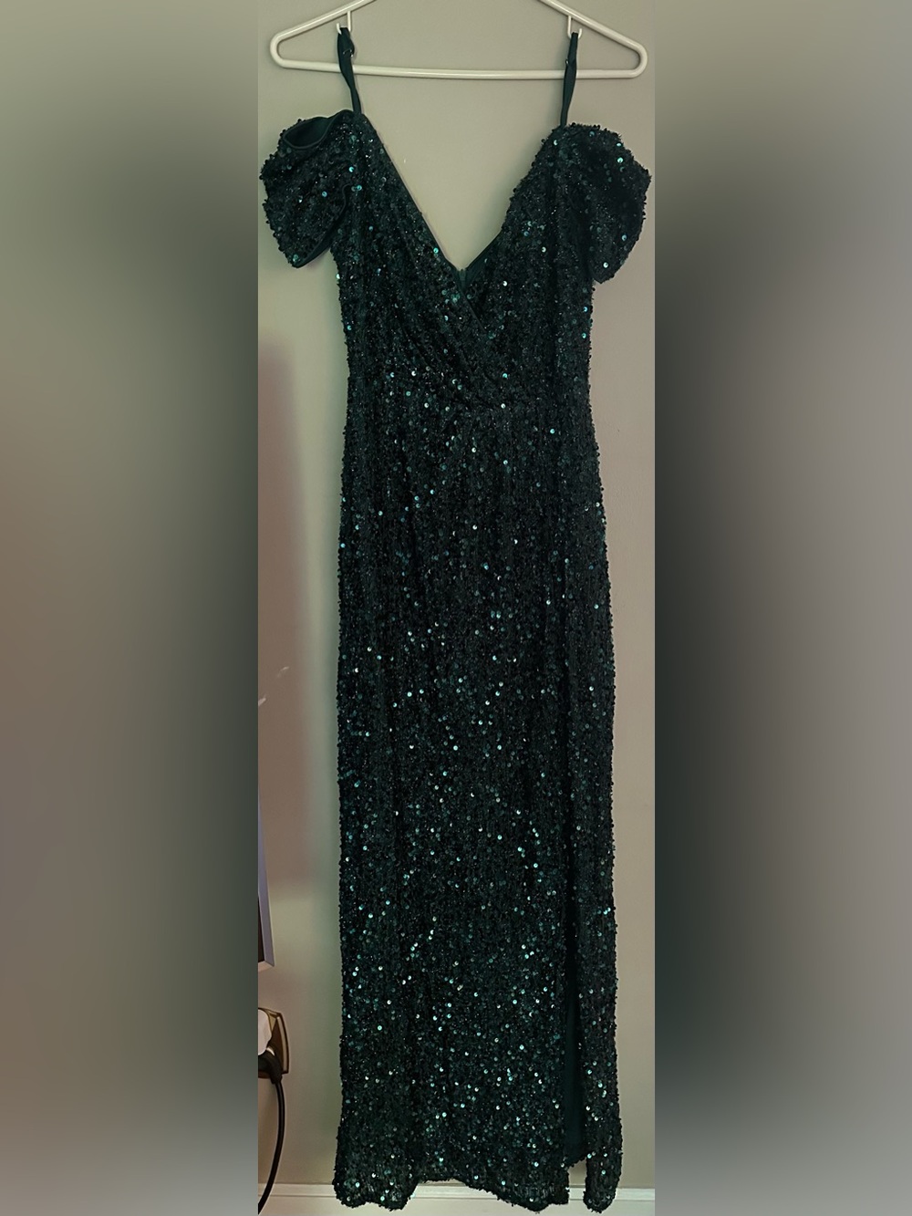 FAERIESTY size SMALL, Emerald GREEN Sequin Off-Shoulder Prom Gown